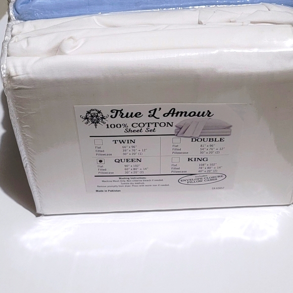 COPY - Cotton Bed Sheet Set White Color Size Queen 300 thread count - Picture 2 of 4